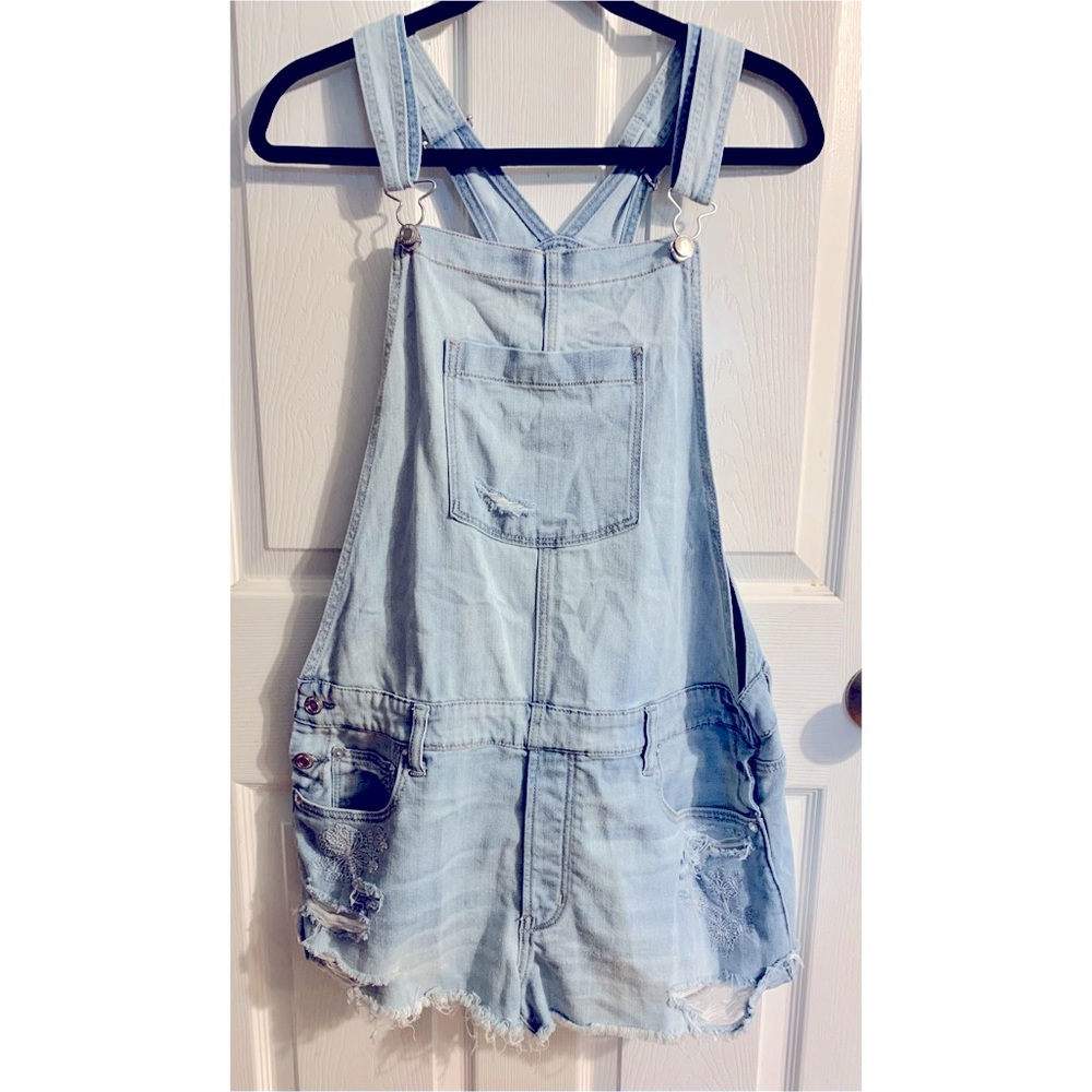 American eagle short overalls
